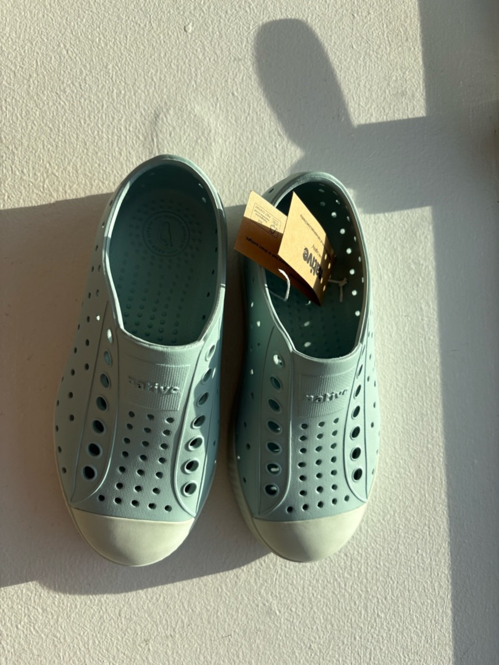 Native Shoes Kids Slip-On Water Shoes size C11 /5-6T brand new with tag
